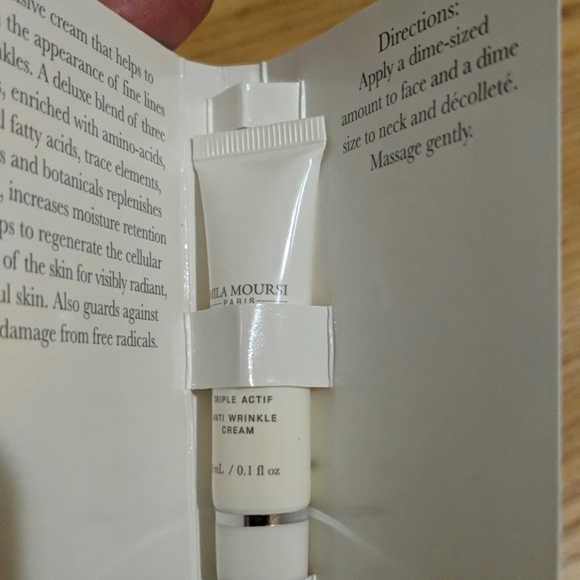 Luxury beauty samples - Picture 3 of 4